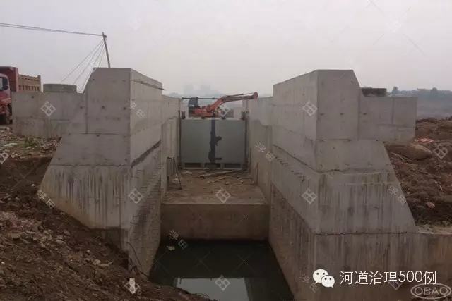 福田河修建的泄洪闸