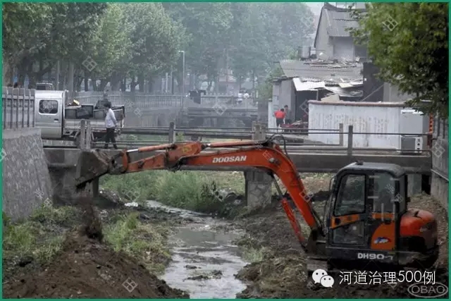 河道垃圾定期收集，清洁管理